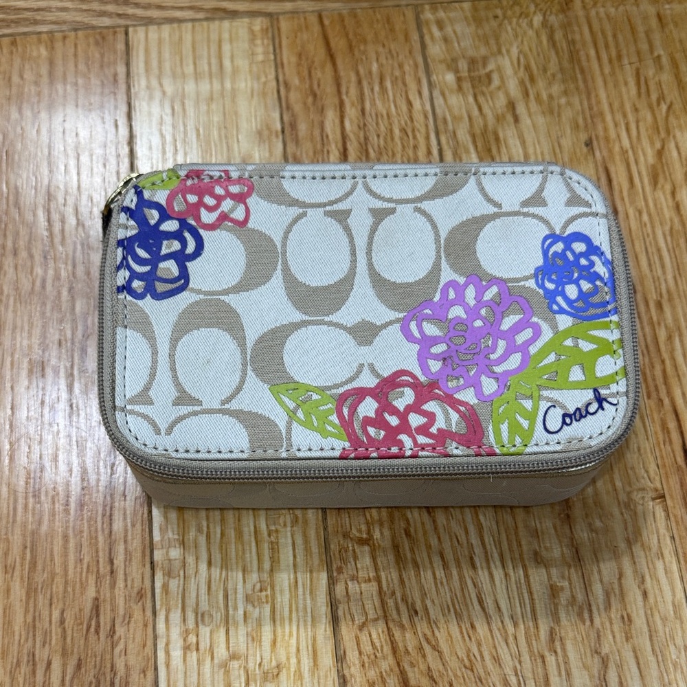 Coach Beige Signature Floral Zip Jewelry Case